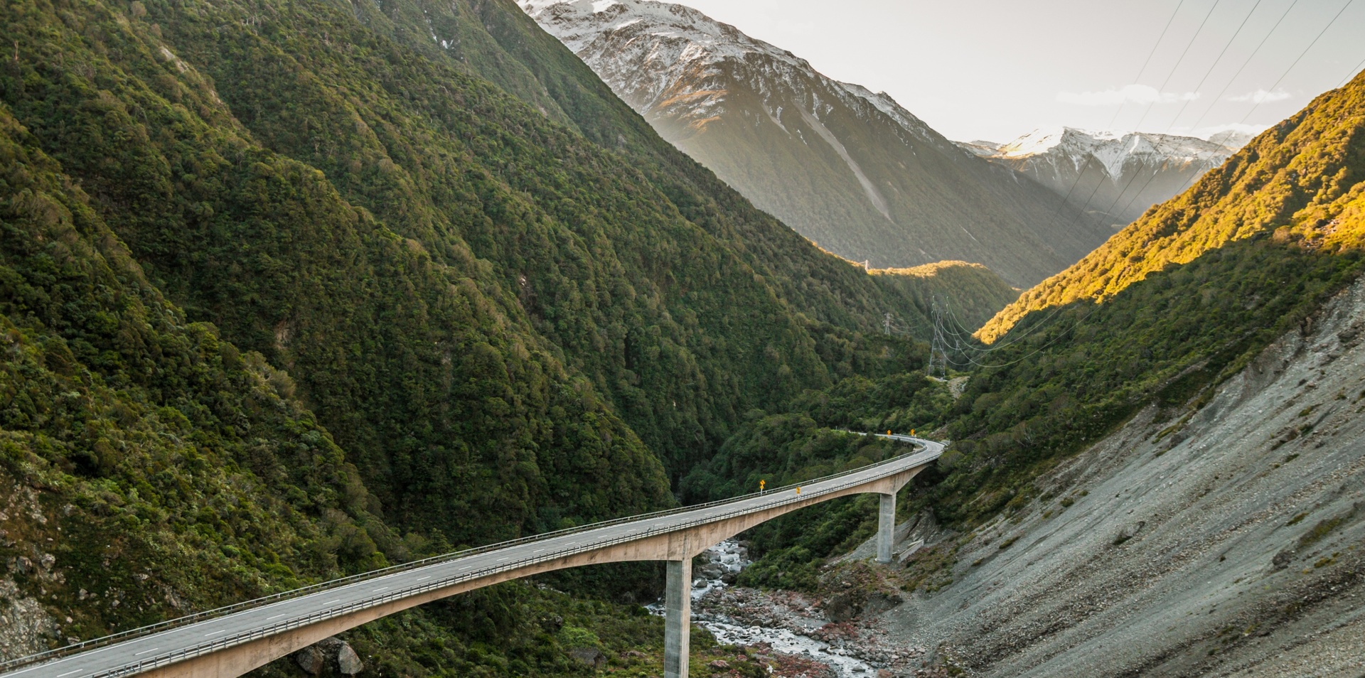 New Zealand Ultimate Rail, Cruise & Coach